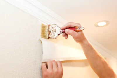 Pose de papier peint à Magny-Fouchard — revêtements muraux et toiles de verre